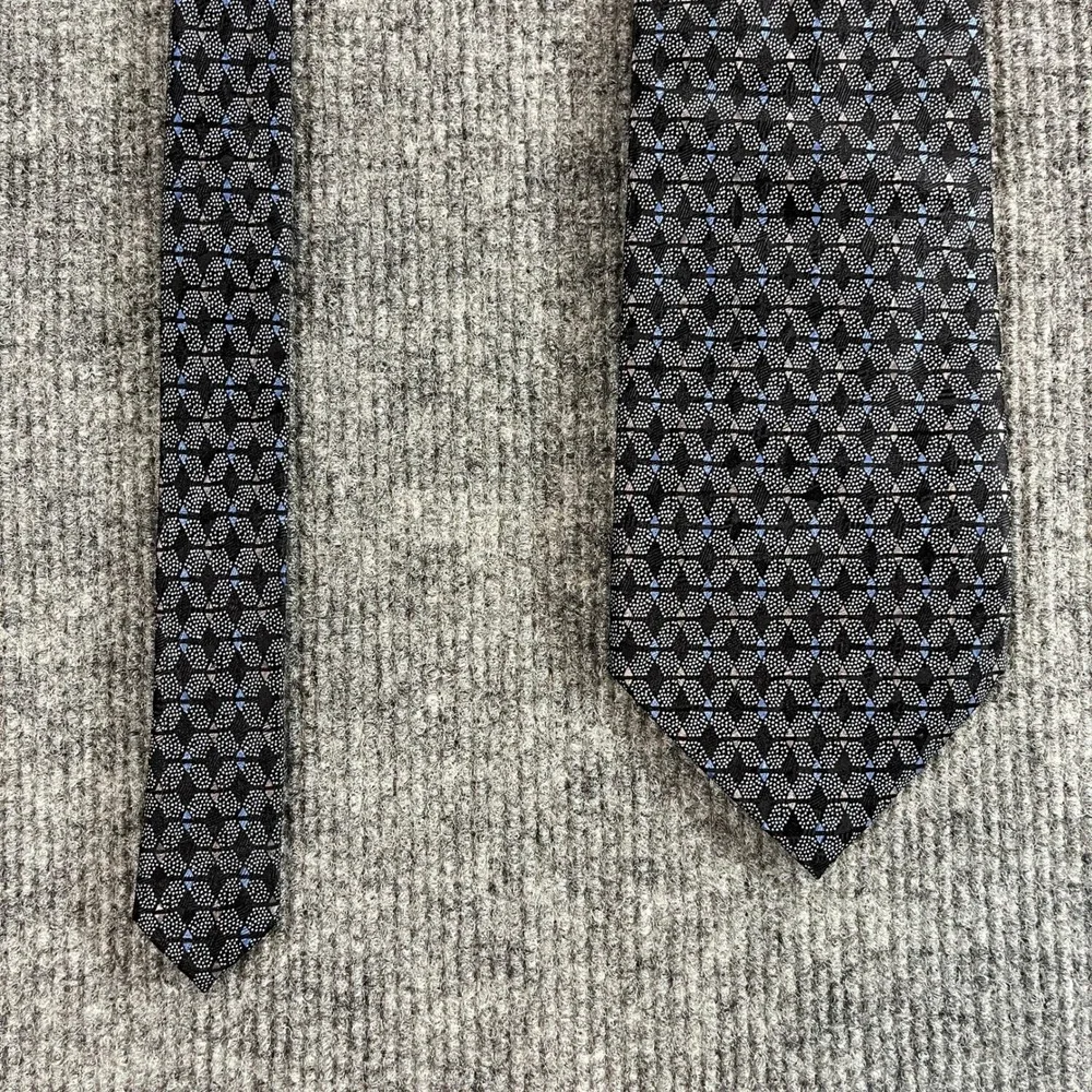 Cocktail Colors Mens Silk Necktie Black Blue Geometric Dotted Hand Made 4 x 59.5